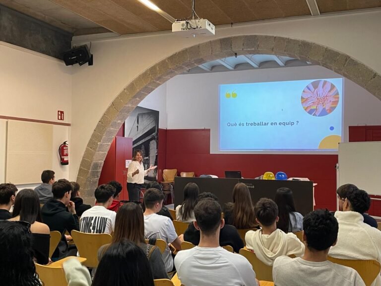 conferencia-lideratge-equips-organitzacio.jpg